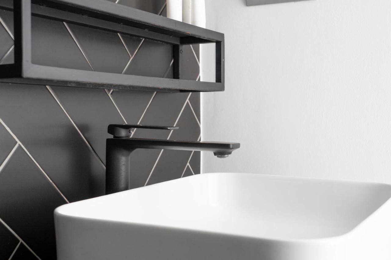 Apartament Tsa La Rosa Barcelona Zewnętrze zdjęcie